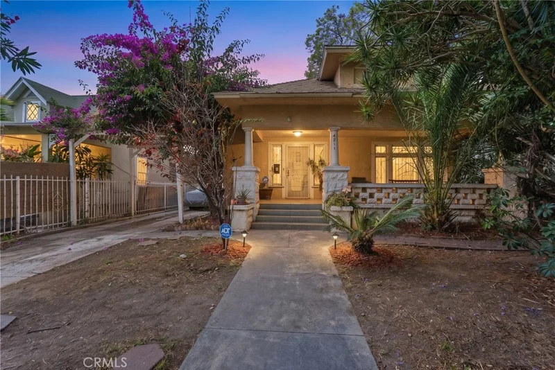 4211 S Flower, Los Angeles, CA 90037