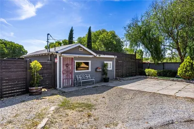 390 Paso Robles photo 2