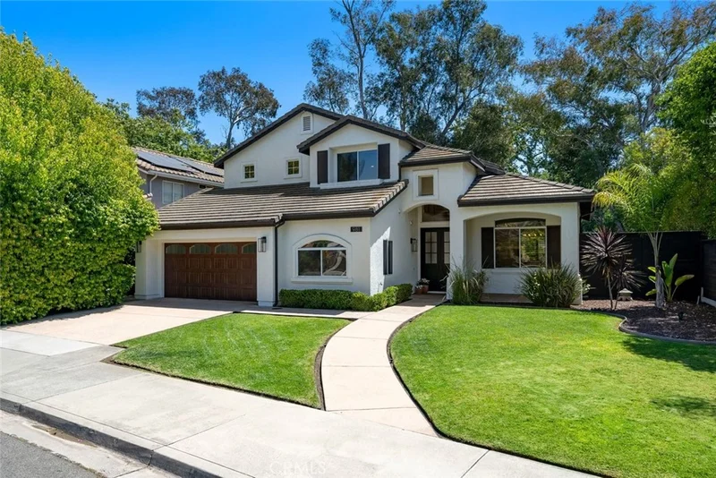 981 Goldenrod Lane