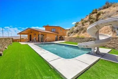 53944 Canyon photo 2