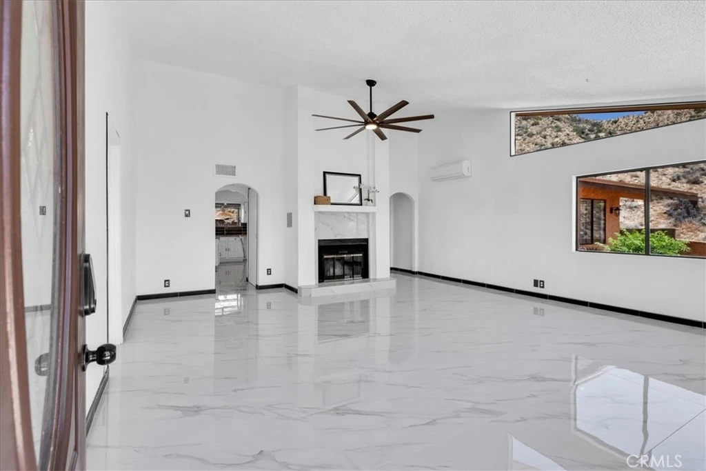 Interior 3