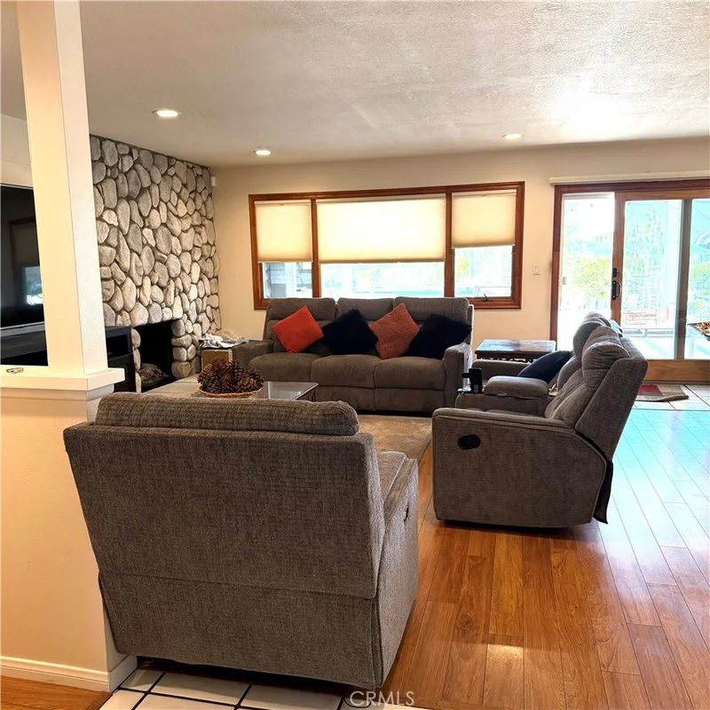 2327 Agostino Drive photo 2