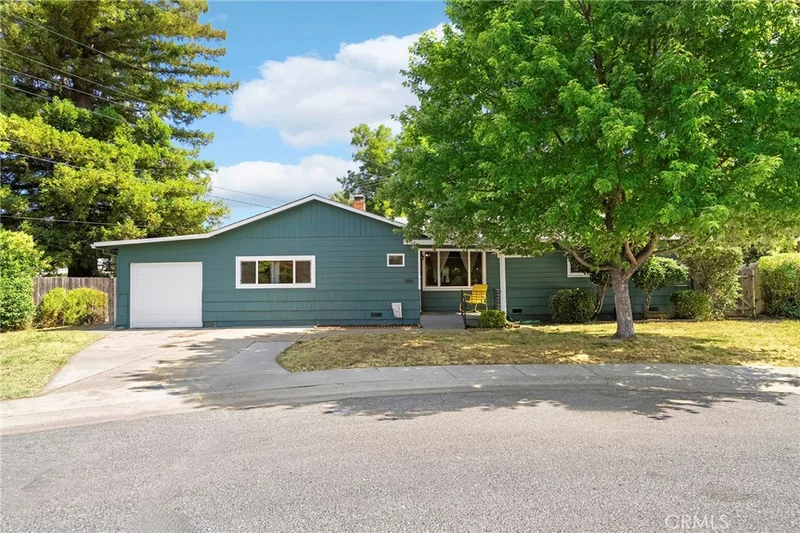 886 Lynn Lane, Chico, CA 95926