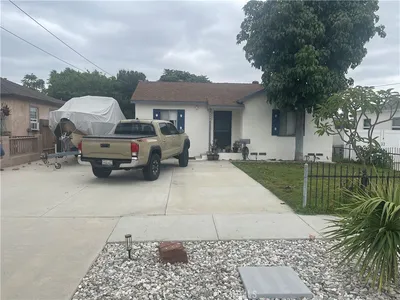 5542 Bishop