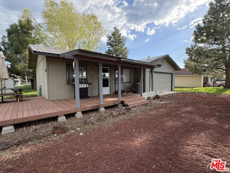 686 Bamboo Way