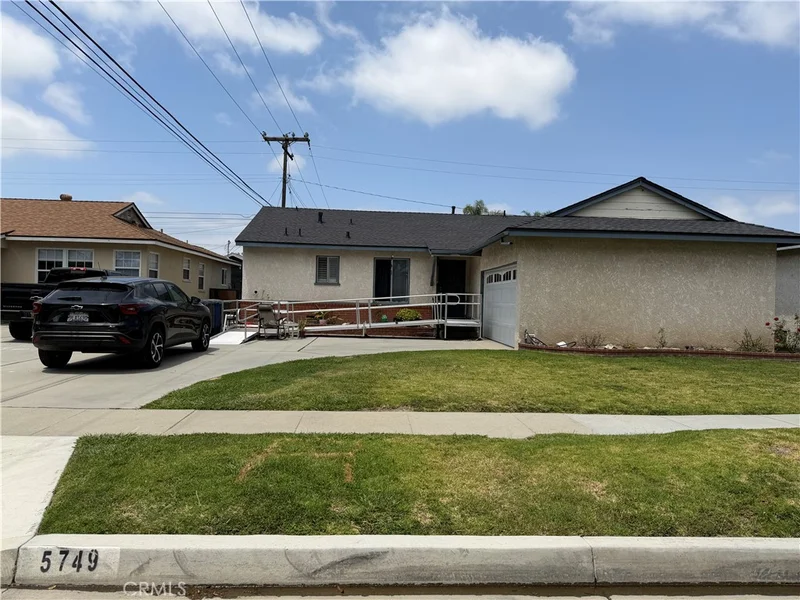5749 Fanwood, Lakewood, CA 90713