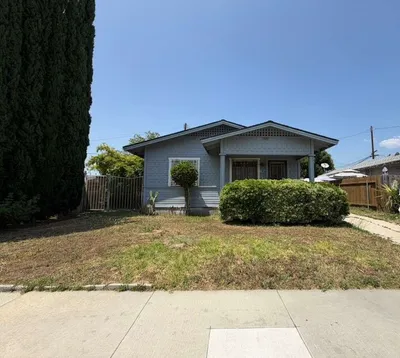309 W Alhambra