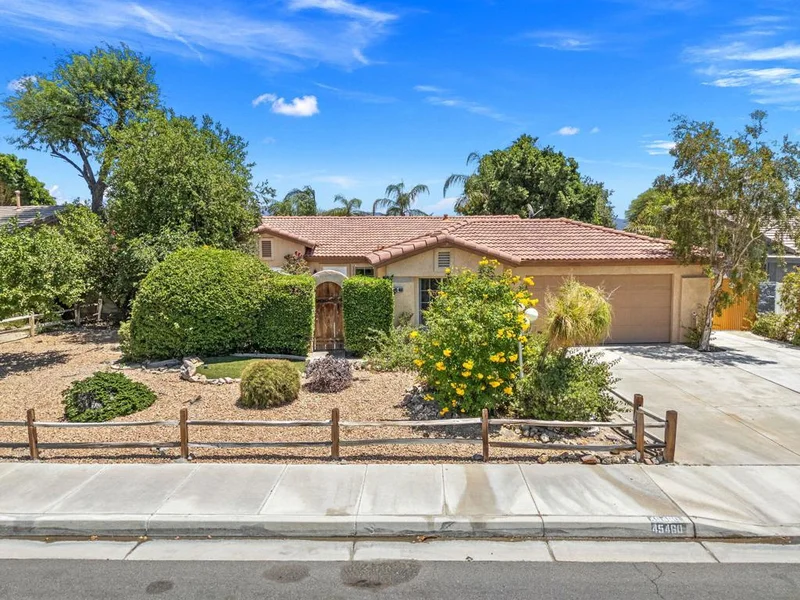 45460 Coldbrook Lane, La Quinta, CA 92253