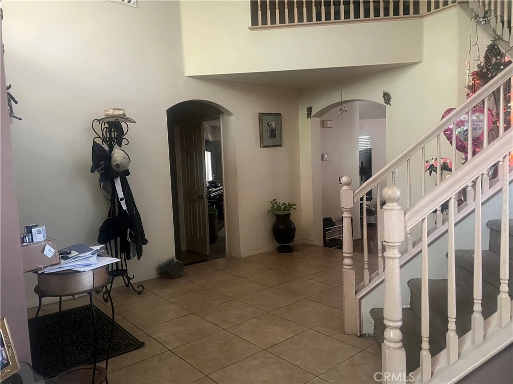 Interior 3