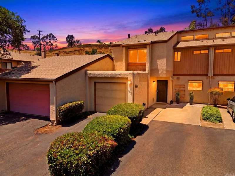 3012 Plaza Leonardo, Bonita, CA 91902