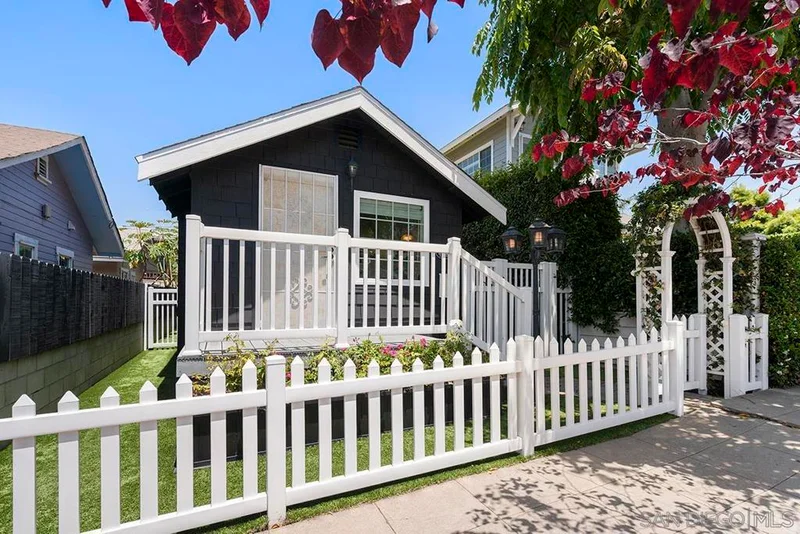 4642 Muir Avenue, San Diego, CA 92107