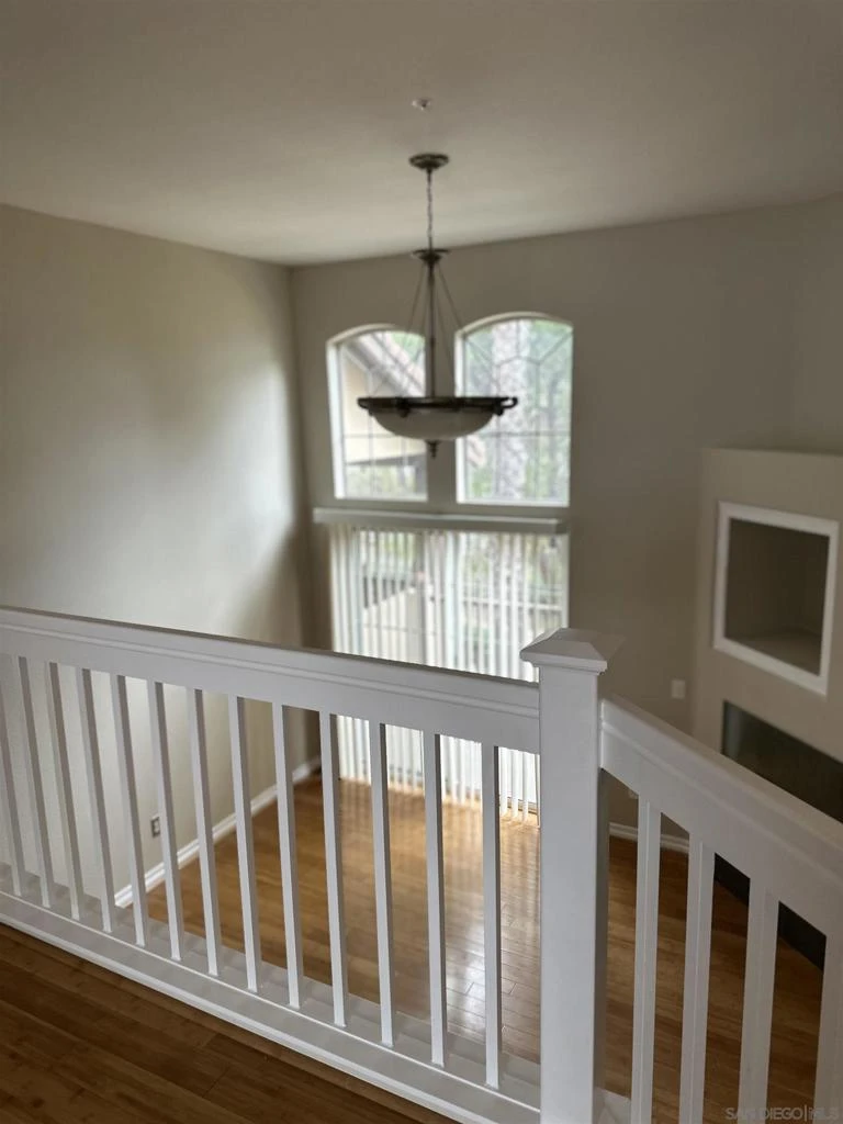 Interior 3