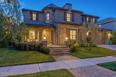 6845 Shadow Wood Drive