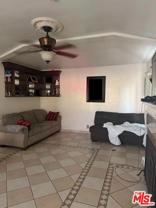 Interior 2