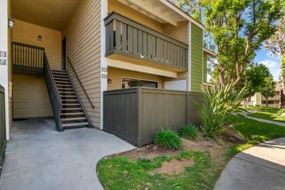 3535 Banbury Dr 65 photo 2