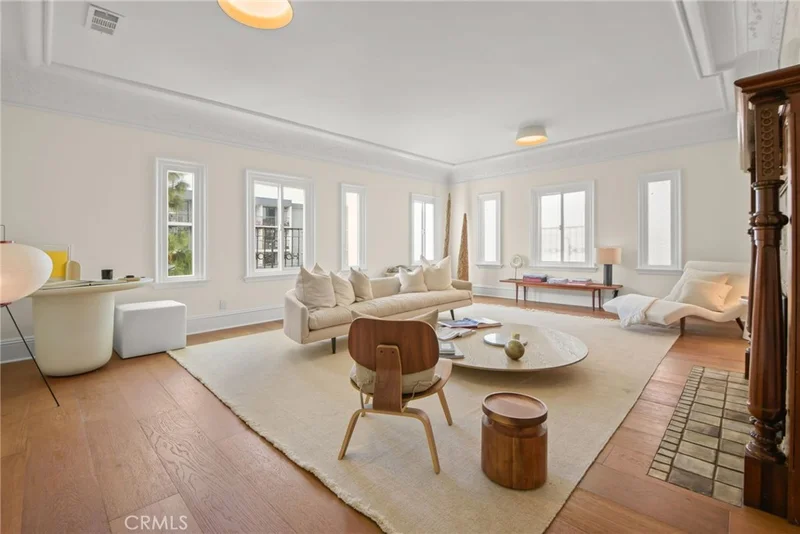 326 S Kingsley