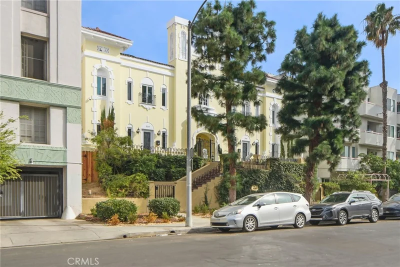 326 S Kingsley photo 2