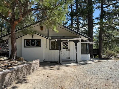 53226 Overlook Drive photo 2