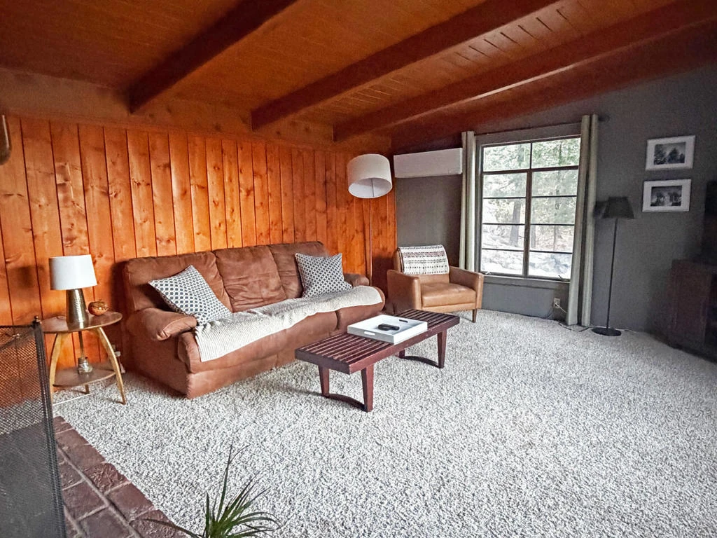 Interior 3