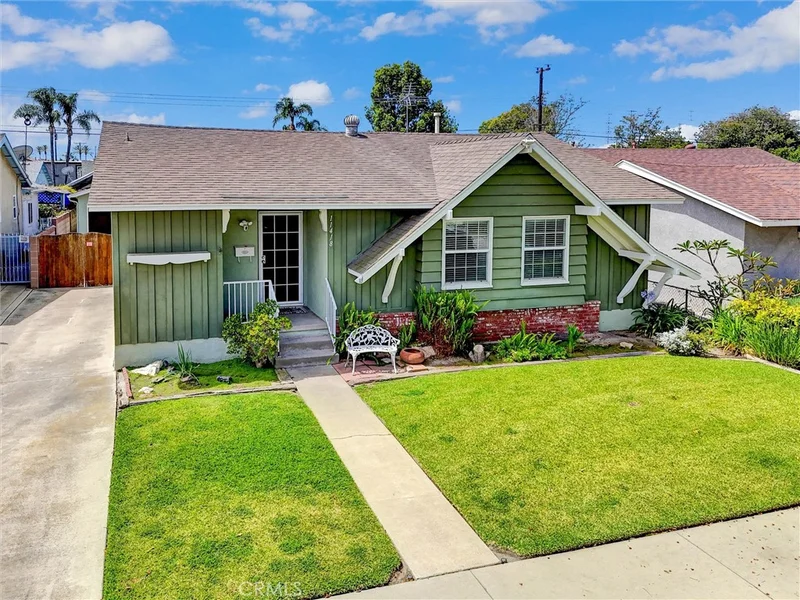 11418 214th, Lakewood, CA 90715