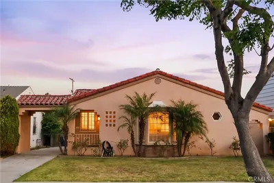 3214 W 83rd Street