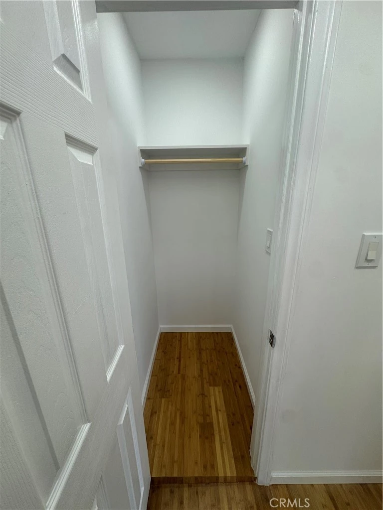 Interior 4