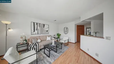 118 Creekside Ct