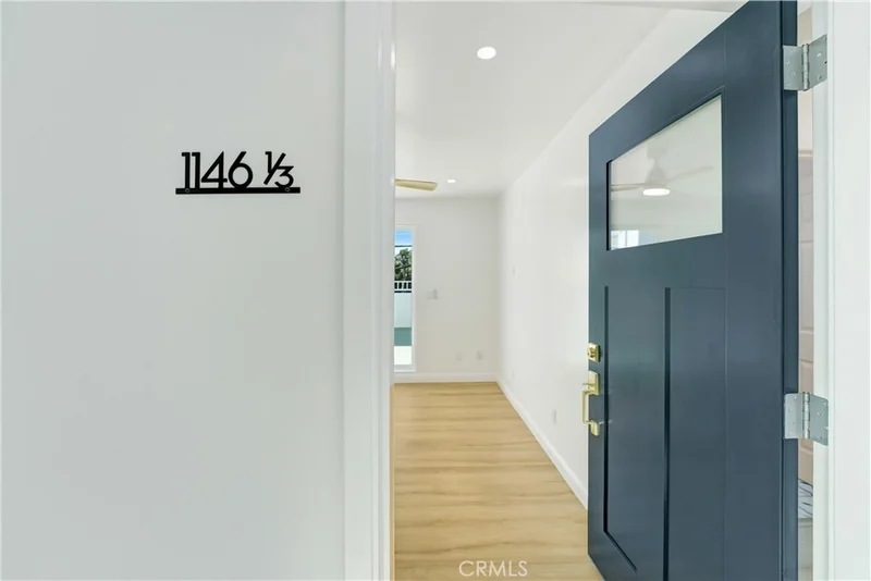 1146 West Blvd 1/3, Los Angeles, CA 90019