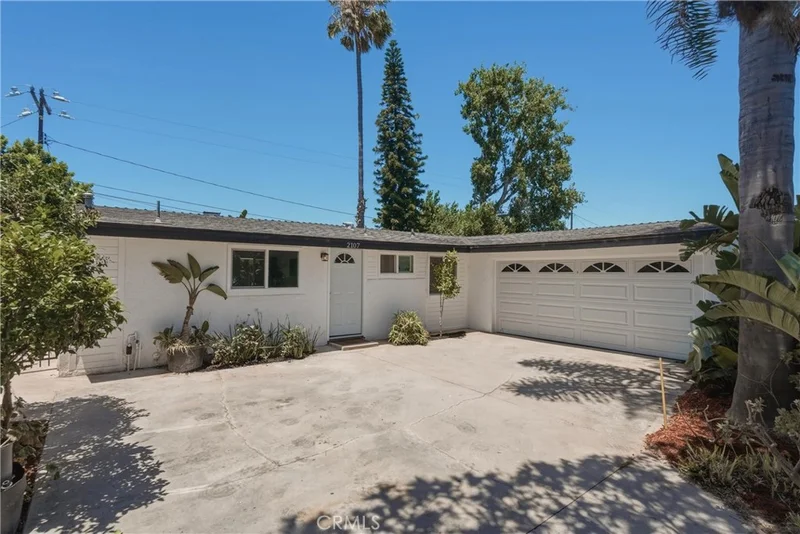 2107 Pomona