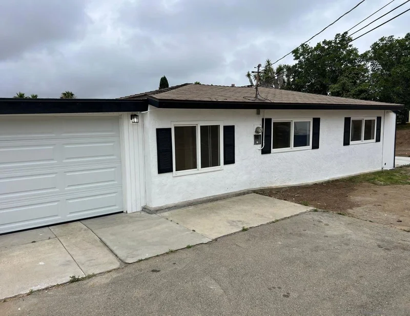 1373 Lawana, Vista, CA 92083