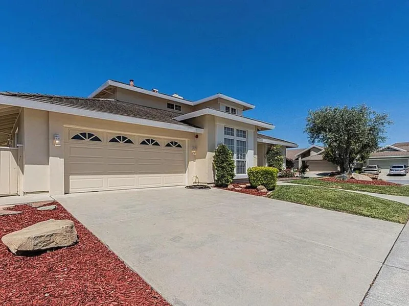 1520 Cambridge Court