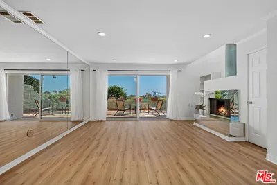 28711 Pacific Coast Highway 19