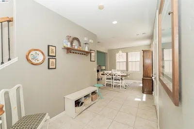 172 W Erics Way photo 2