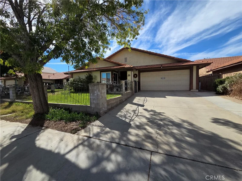44047 Rodin, Lancaster, CA 93535