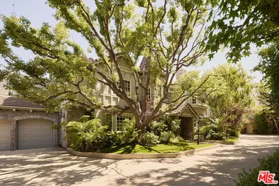 15605 Marilyn Lane
