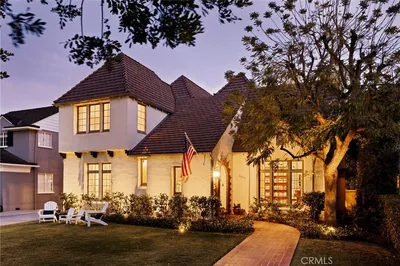 2454 Ridgeway