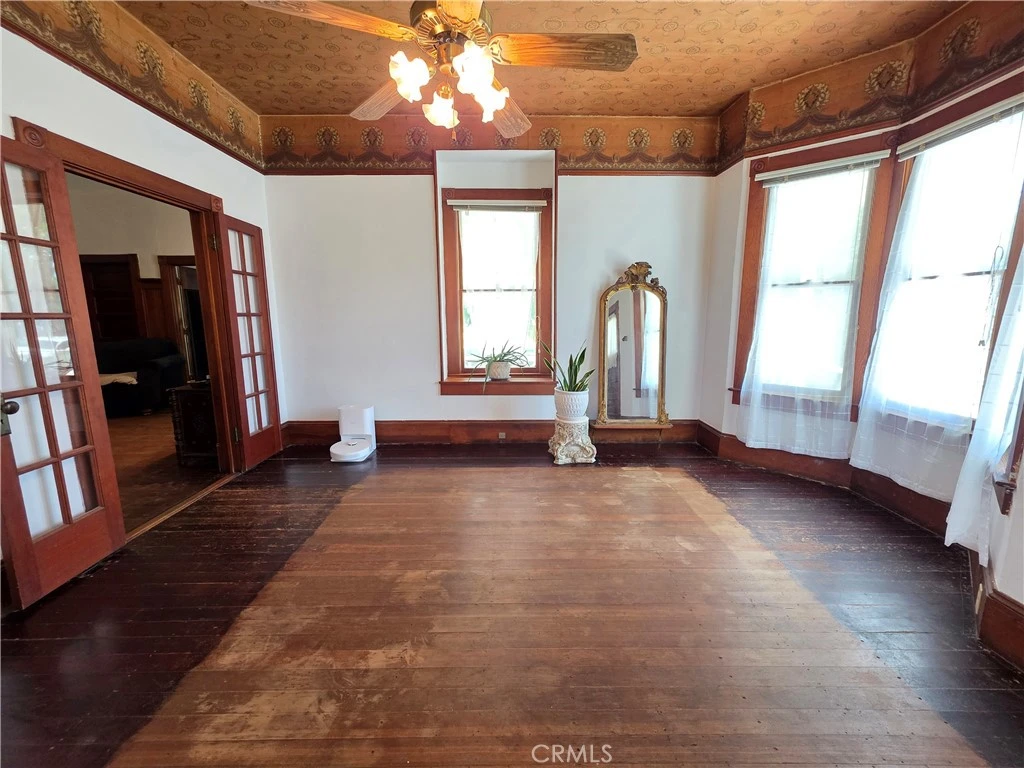 Interior 2
