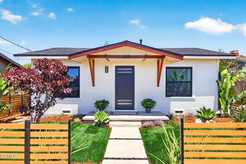 325 W Mission Avenue