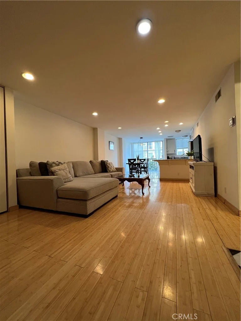 10747 Wilshire 505
