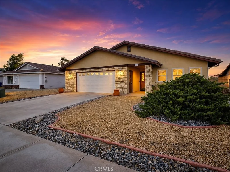 13748 Greenwood