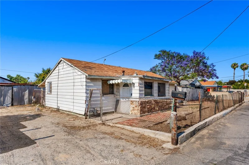 4521 W Watkins, Santa Ana, CA 92704