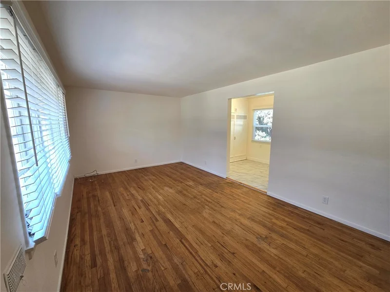 119 W Lomita Avenue 2 photo 2