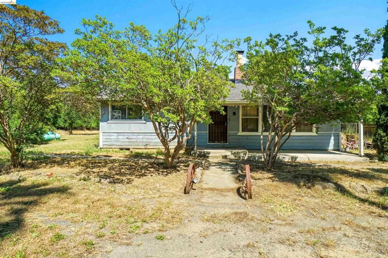 7750 Locke Rd, Vacaville, CA 95688