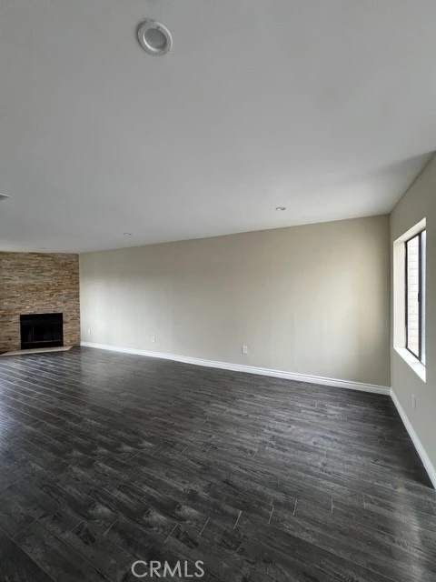 Interior 4