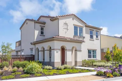 585 Santa Lucia Way