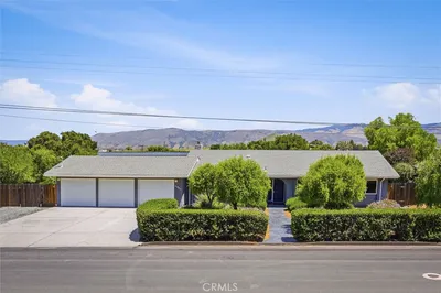 4945 Hacienda