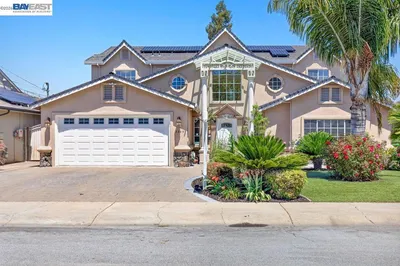 3249 Greenwood Dr