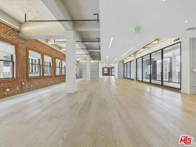 808 S Broadway Street 7th Floor, Los Angeles, CA 90014