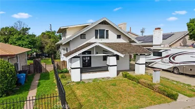 910 G Street photo 2