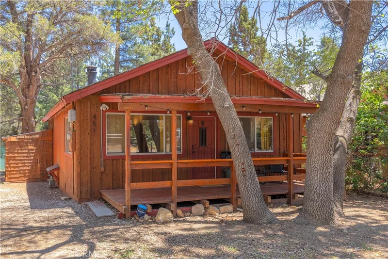 Photo 2 of 451 Cedar Lane